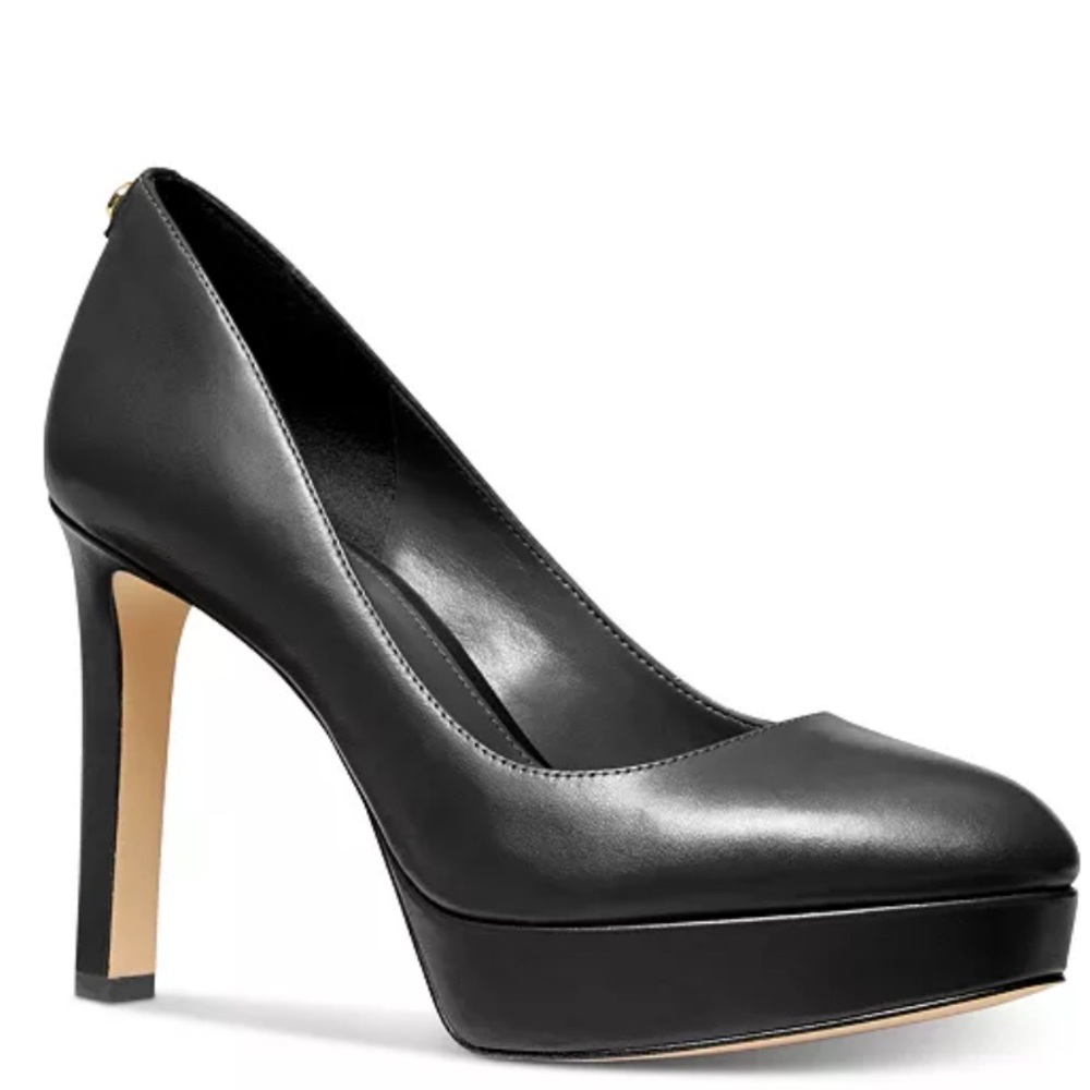 Michael Kors Chantal Leather Pumps